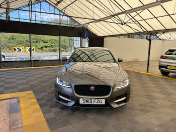 Used Jaguar XF 2019 for sale - 79633048: Photo