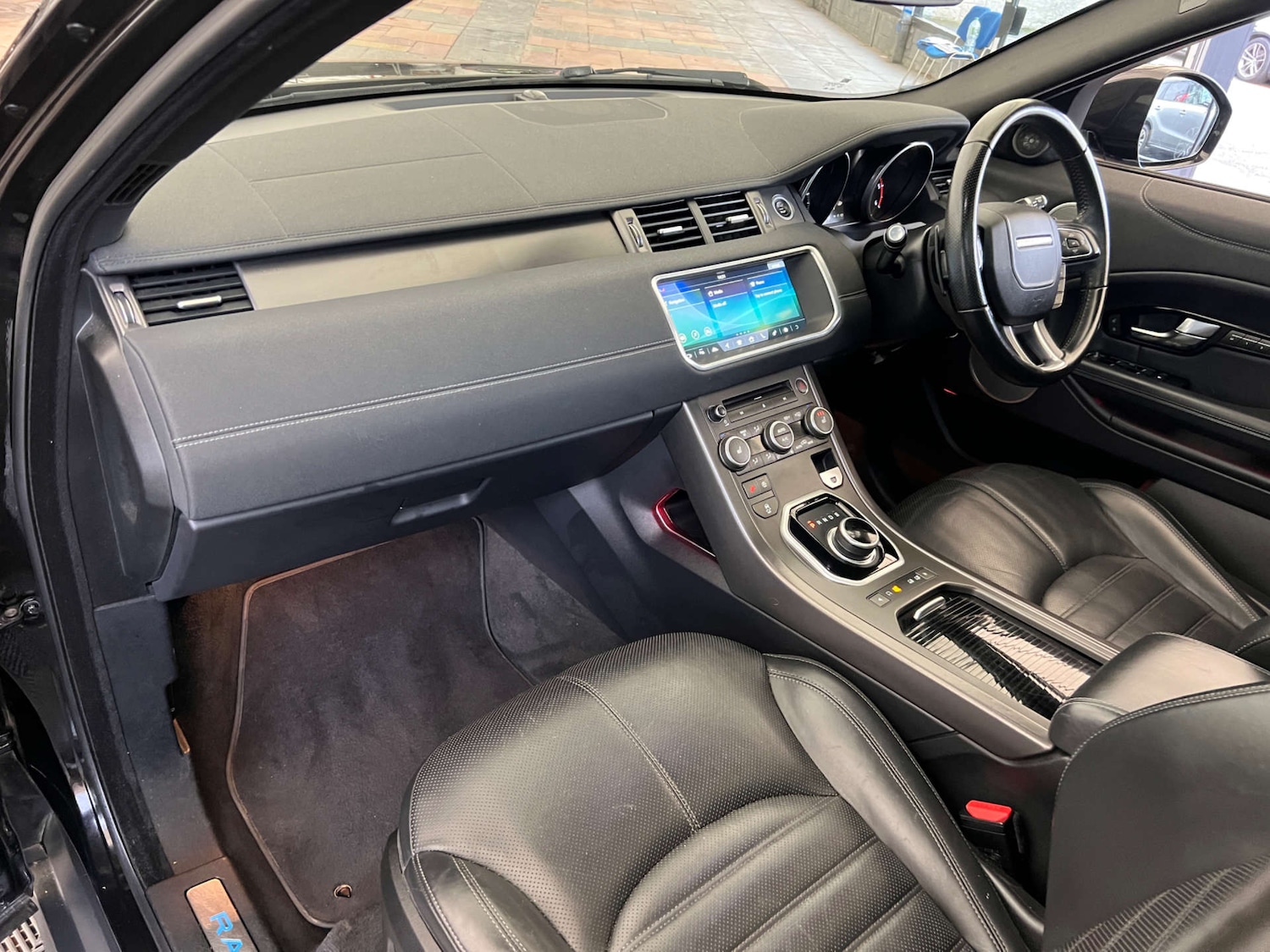 Used Land Rover Range Rover Evoque 2017 for sale - 76483211: Photo 29