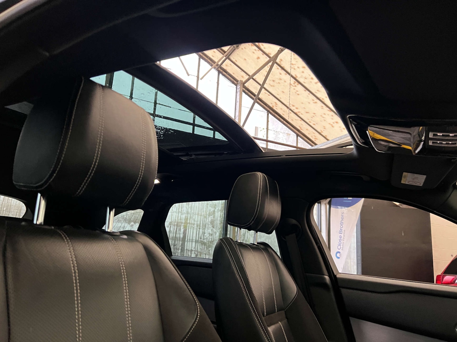 Used Land Rover Range Rover Velar 2018 for sale - 76591665: Photo 11