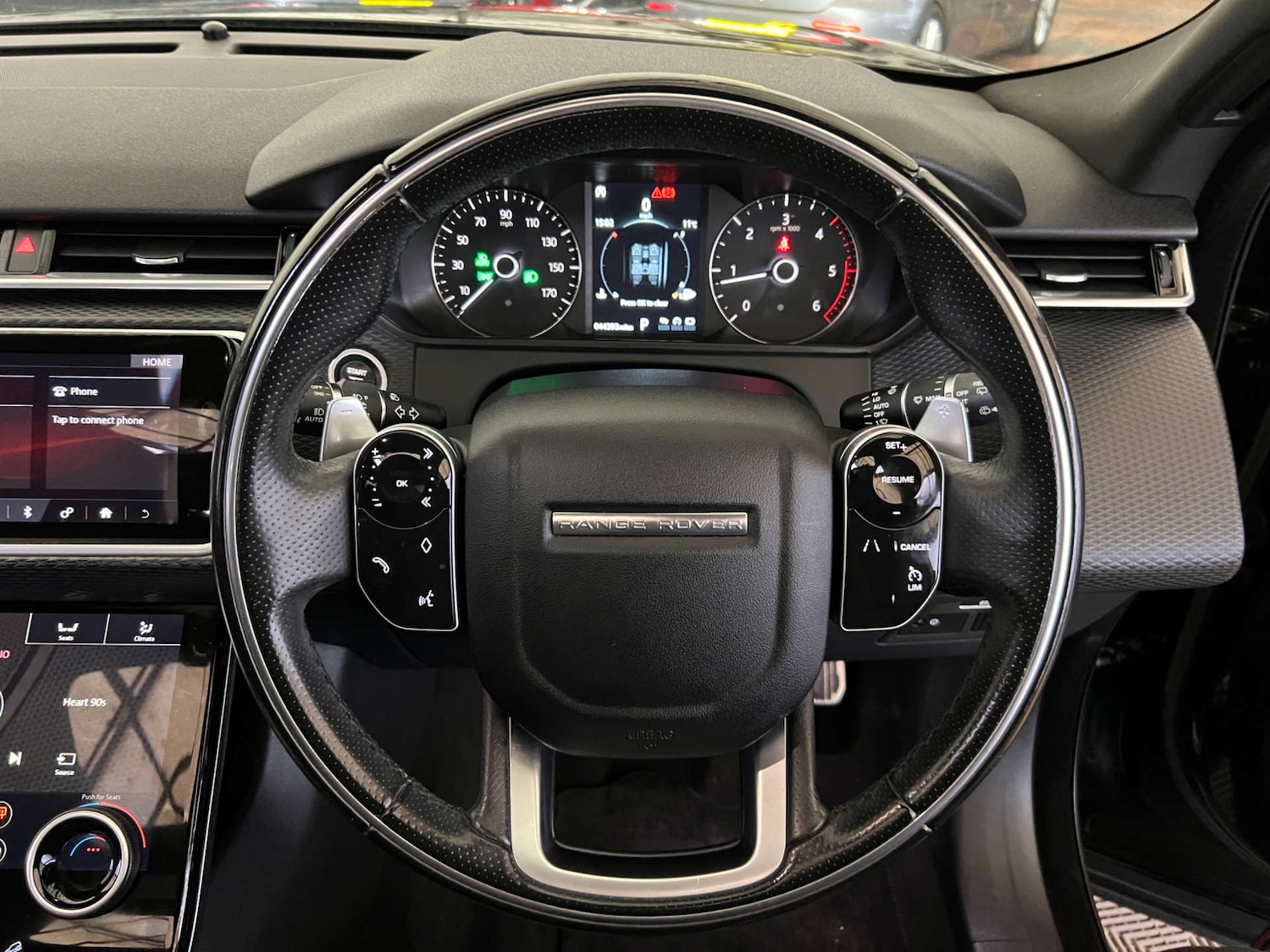 Used Land Rover Range Rover Velar 2018 for sale - 76591665: Photo 17