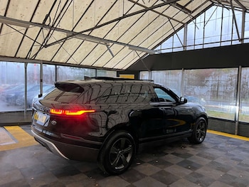 Used Land Rover Range Rover Velar 2018 for sale - 76591665: Photo