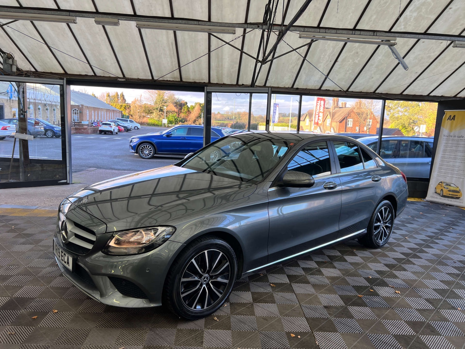 Used Mercedes-Benz C Class 2019 for sale - 77469862: Photo 4