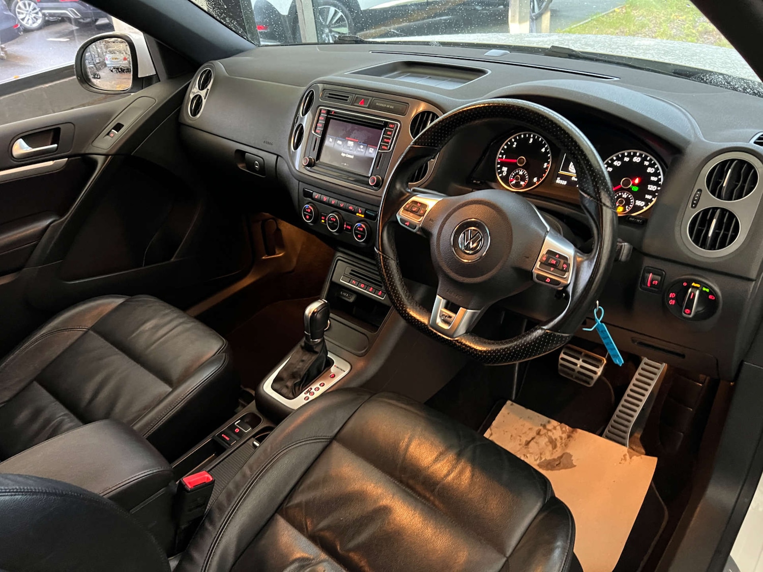 Used Volkswagen Tiguan 2015 for sale - 76477437: Photo 11