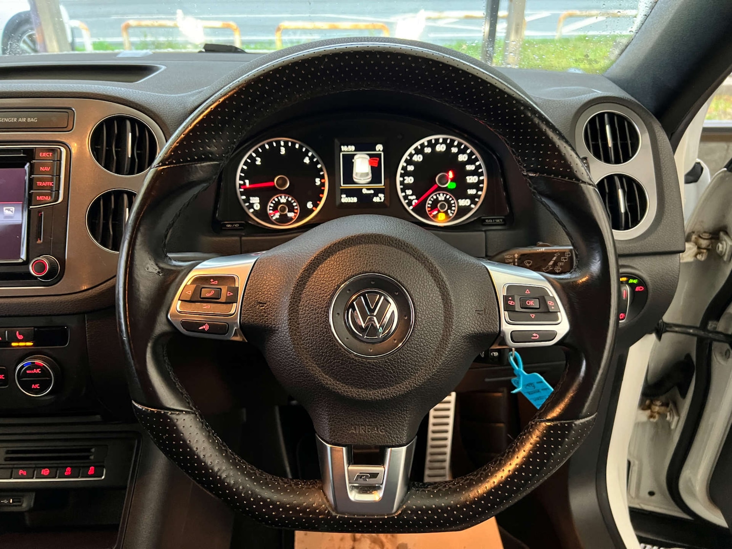 Used Volkswagen Tiguan 2015 for sale - 76477437: Photo 15