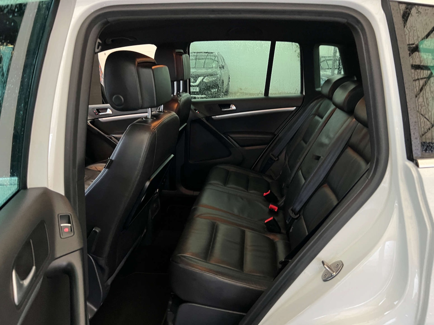 Used Volkswagen Tiguan 2015 for sale - 76477437: Photo 29