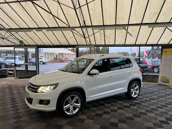 Used Volkswagen Tiguan 2015 for sale - 76477437: Photo