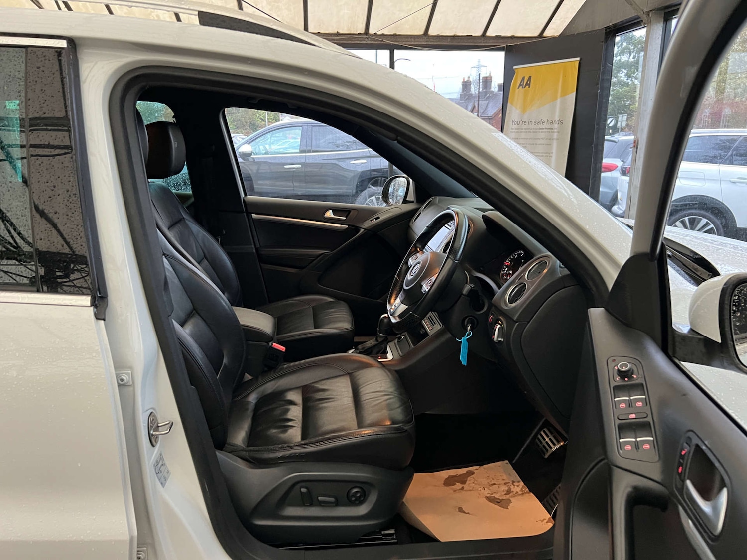 Used Volkswagen Tiguan 2015 for sale - 76477437: Photo 9