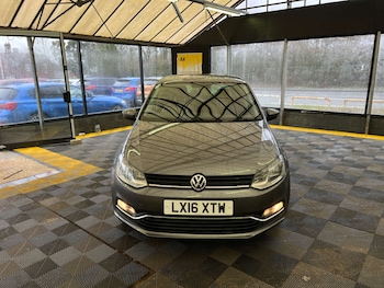 Used Volkswagen Polo 2016 for sale - 77573078: Photo