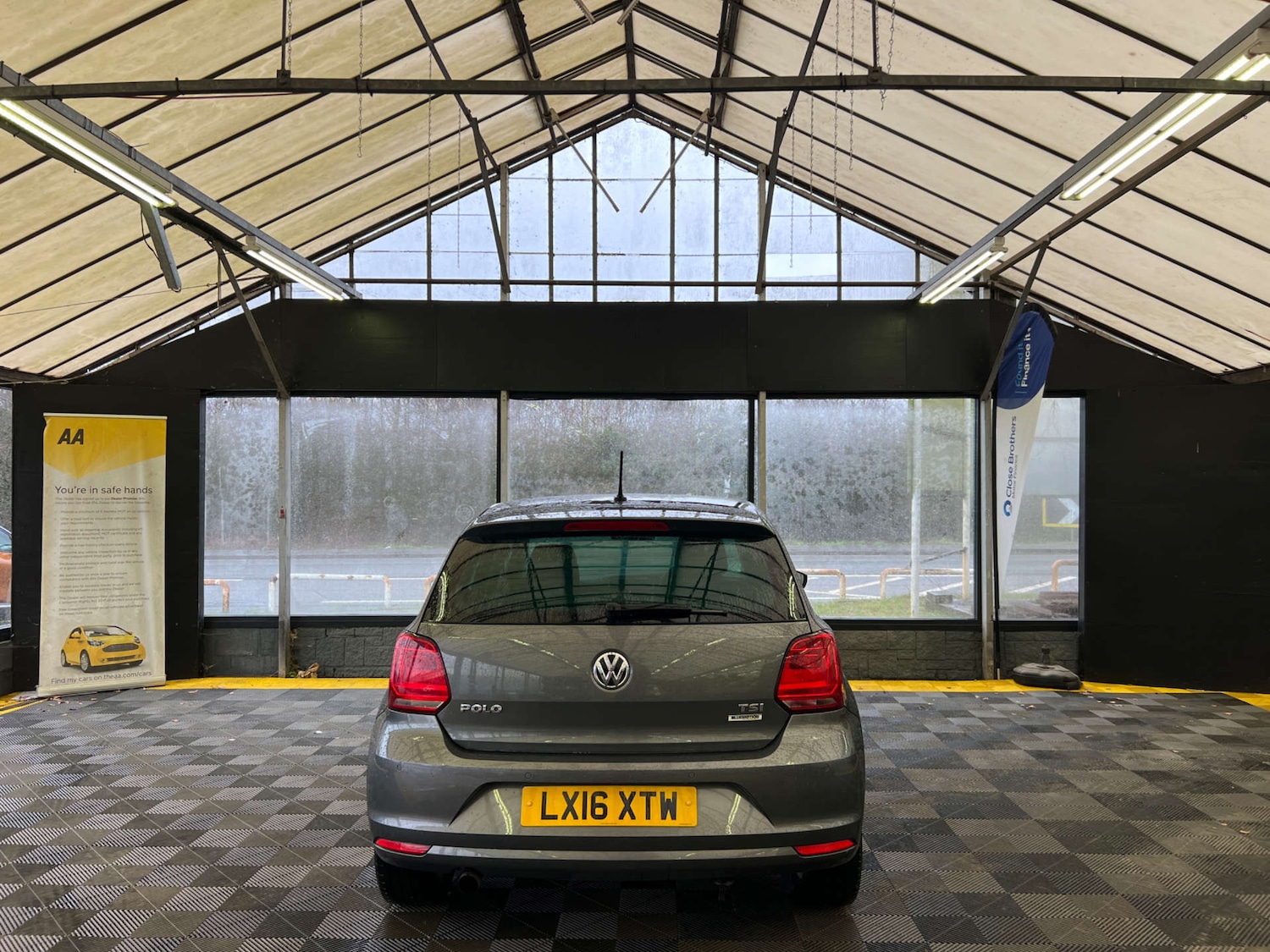 Used Volkswagen Polo 2016 for sale - 77573078: Photo 8