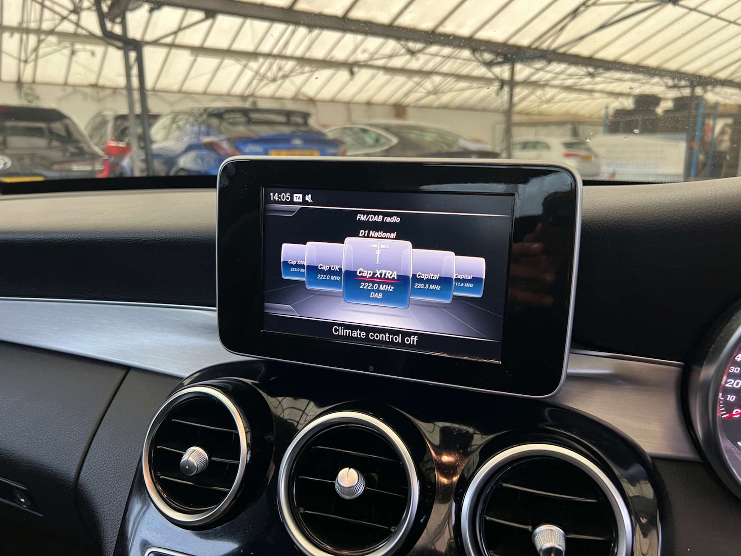 Used Mercedes-Benz C Class 2018 for sale - 77038540: Photo 21