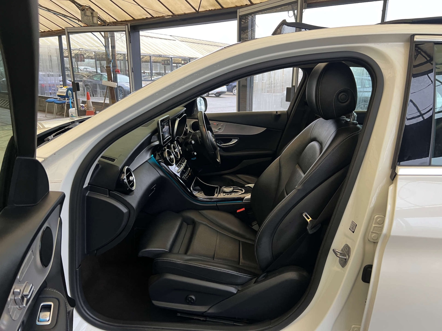 Used Mercedes-Benz C Class 2018 for sale - 77038540: Photo 25