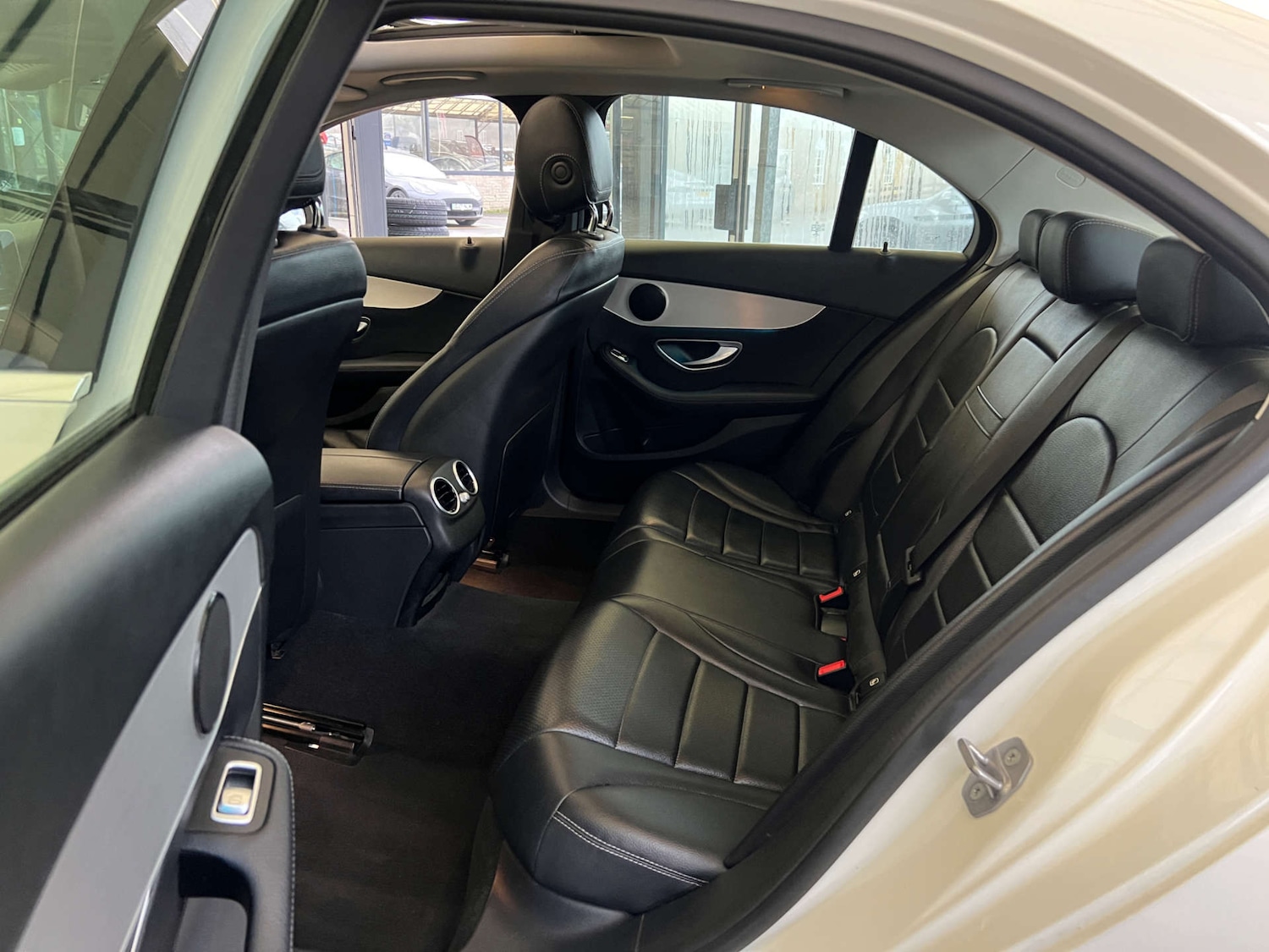 Used Mercedes-Benz C Class 2018 for sale - 77038540: Photo 31