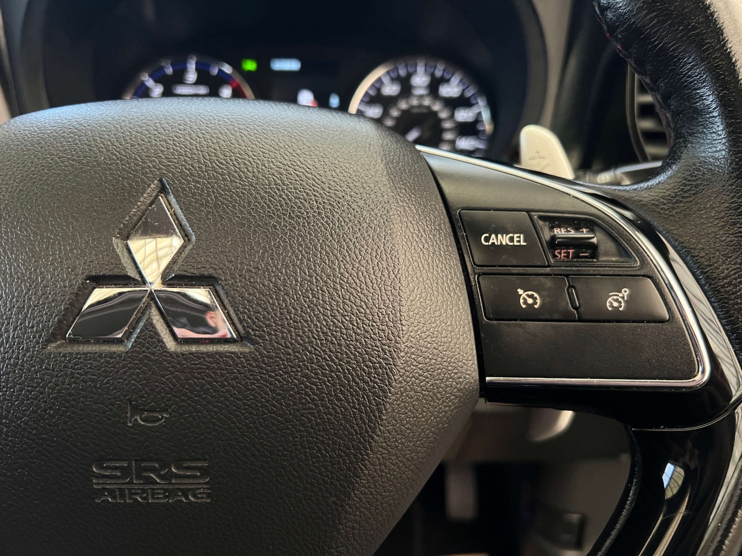 Used Mitsubishi Outlander 2017 for sale - 77888857: Photo 12