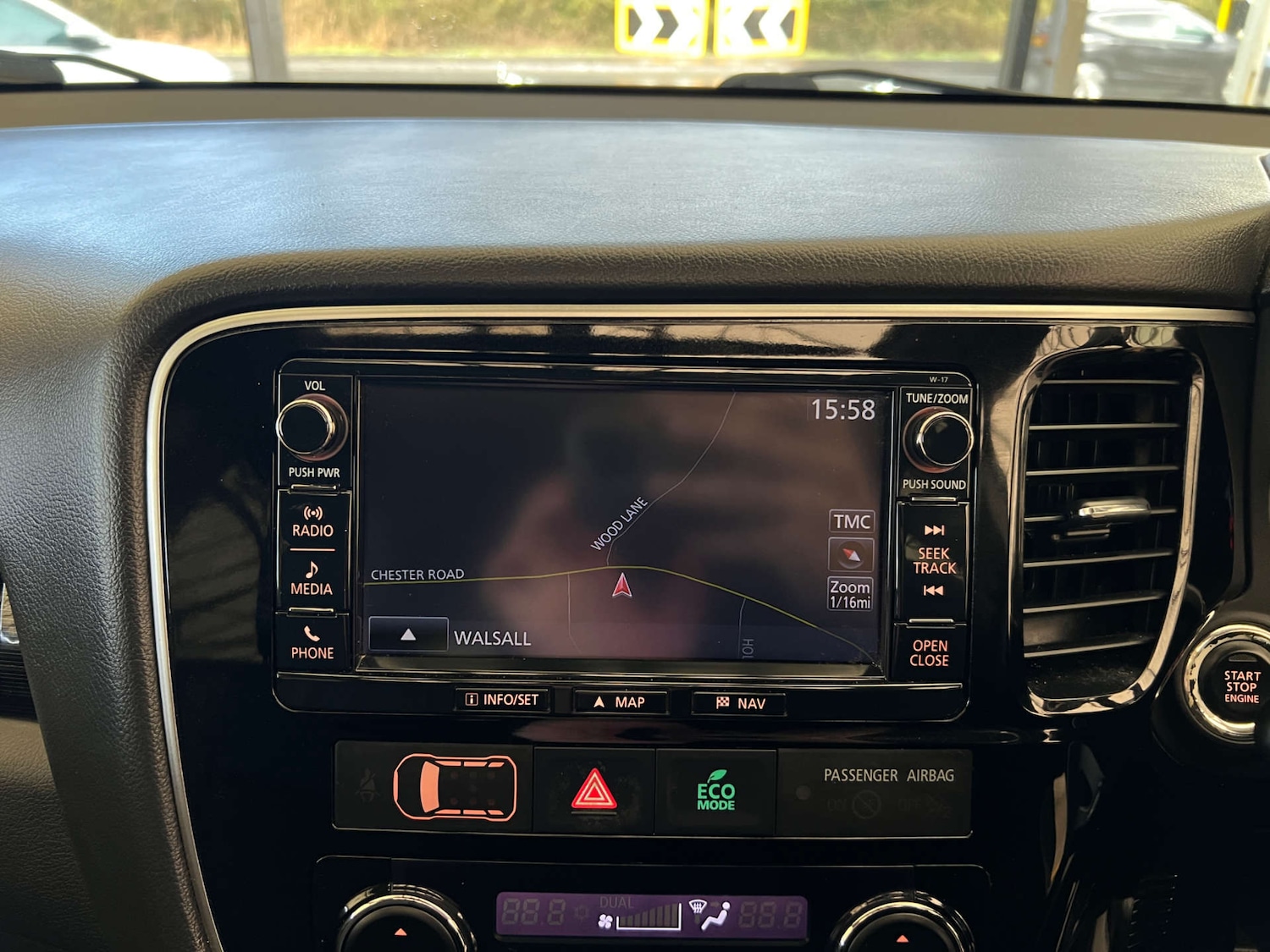 Used Mitsubishi Outlander 2017 for sale - 77888857: Photo 13