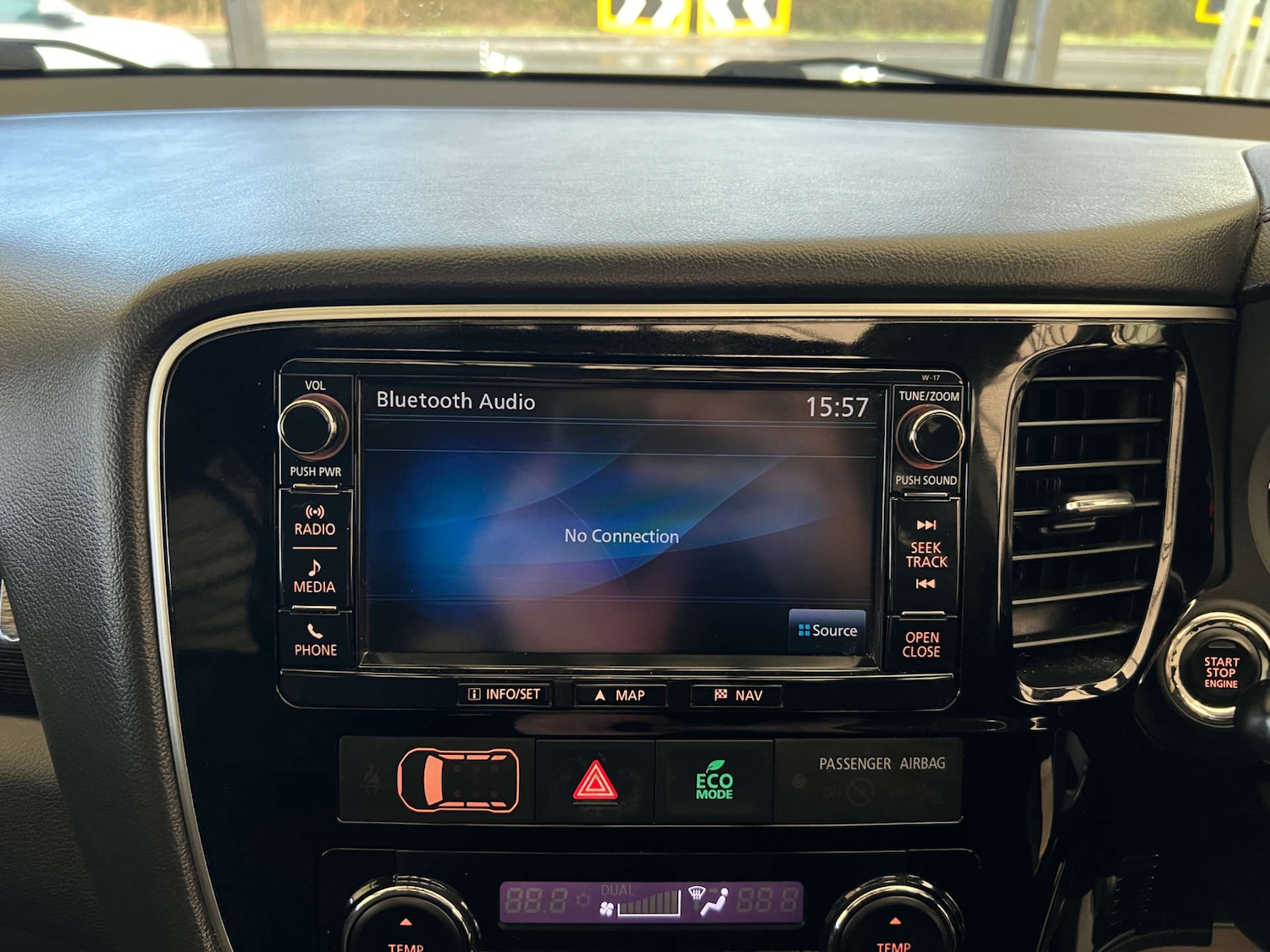 Used Mitsubishi Outlander 2017 for sale - 77888857: Photo 14