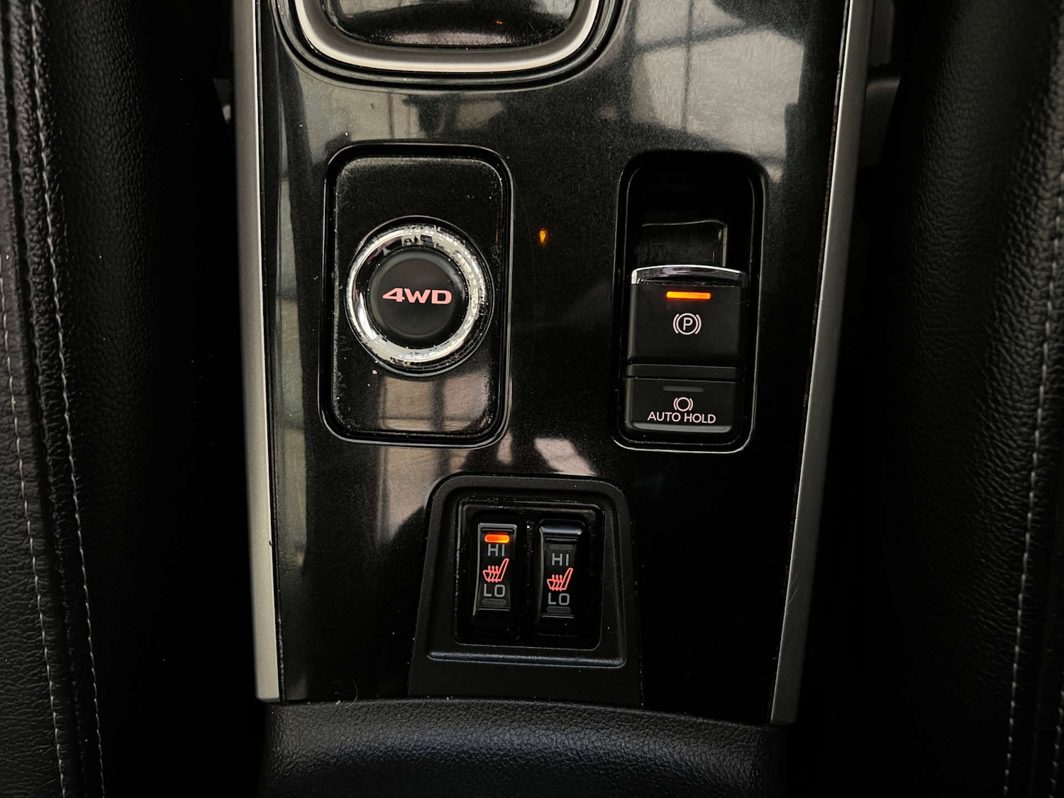 Used Mitsubishi Outlander 2017 for sale - 77888857: Photo 18