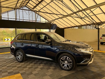 Used Mitsubishi Outlander 2017 for sale - 77888857: Photo