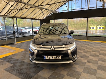 Used Mitsubishi Outlander 2017 for sale - 77888857: Photo