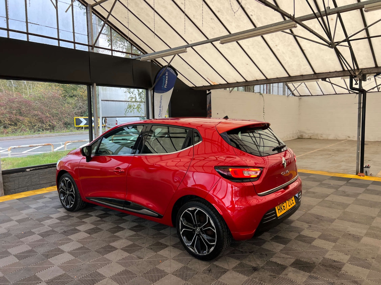 Used Renault Clio 2018 for sale - 76362813: Photo 6