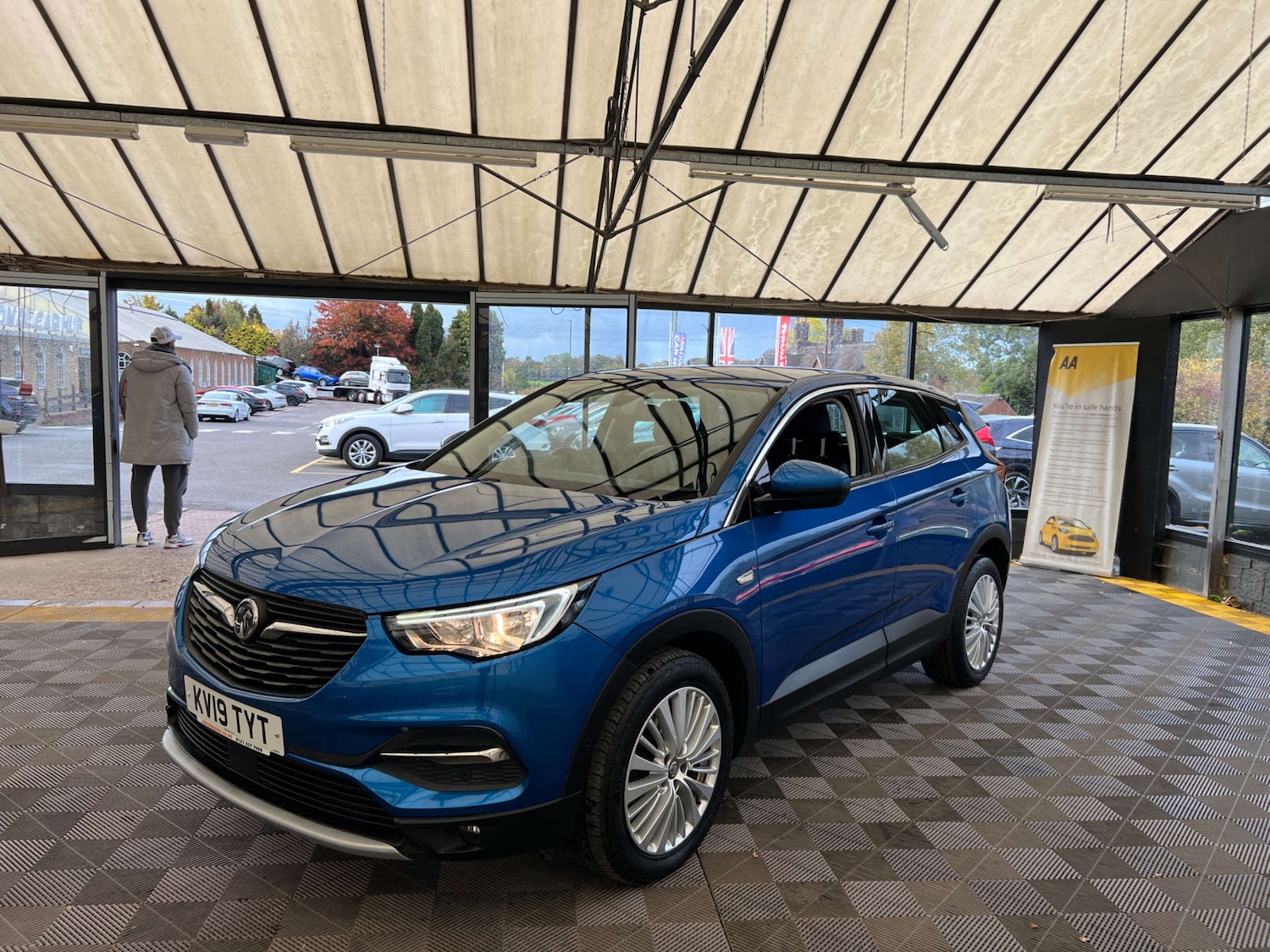 Used Vauxhall Grandland X 2019 for sale - 76601720: Photo 3