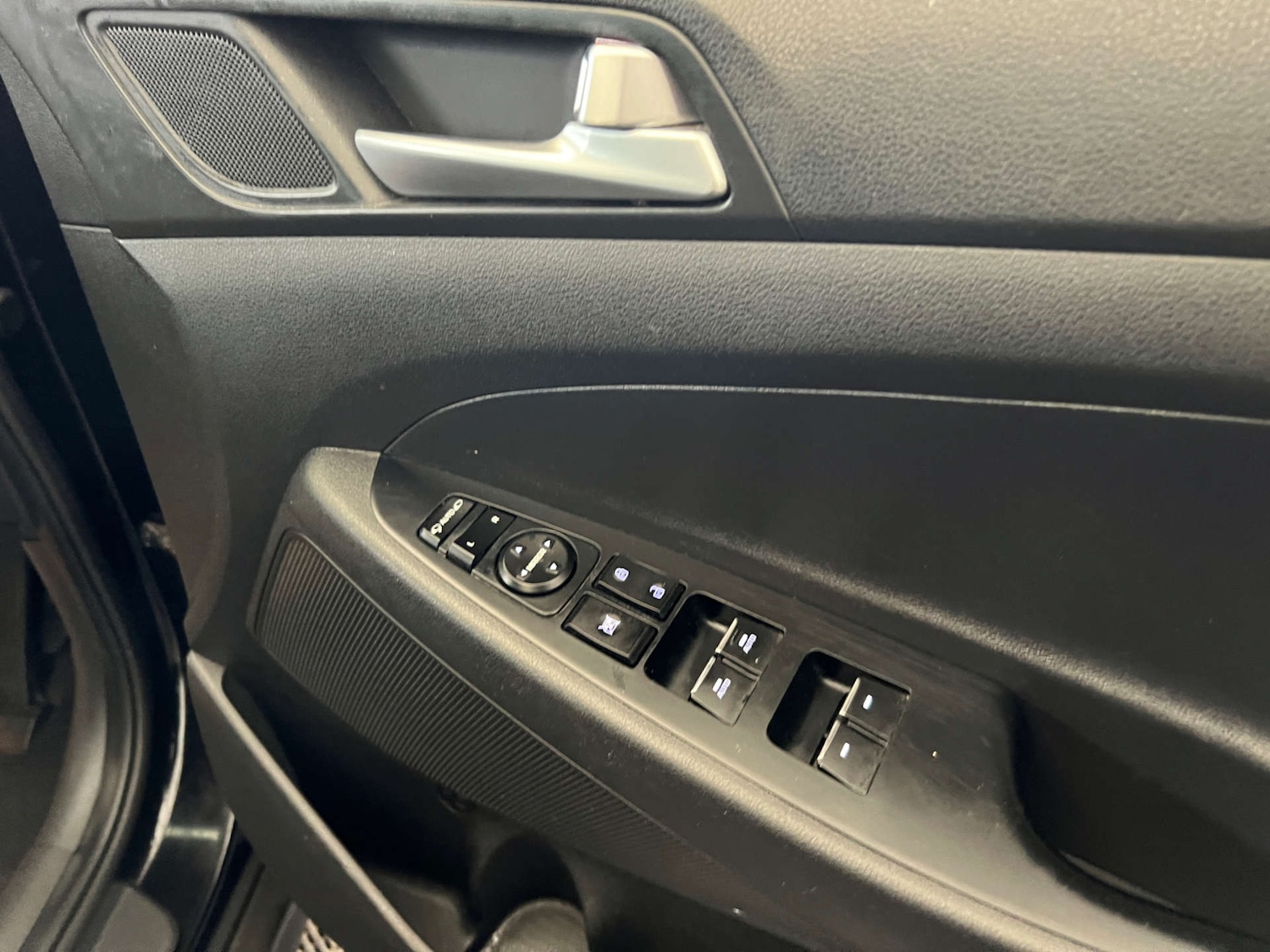 Used Hyundai TUCSON 2018 for sale - 76599676: Photo 8