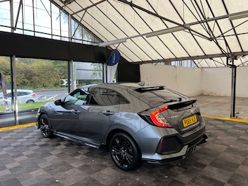 Used Honda Civic 2019 for sale - 77366797: Photo