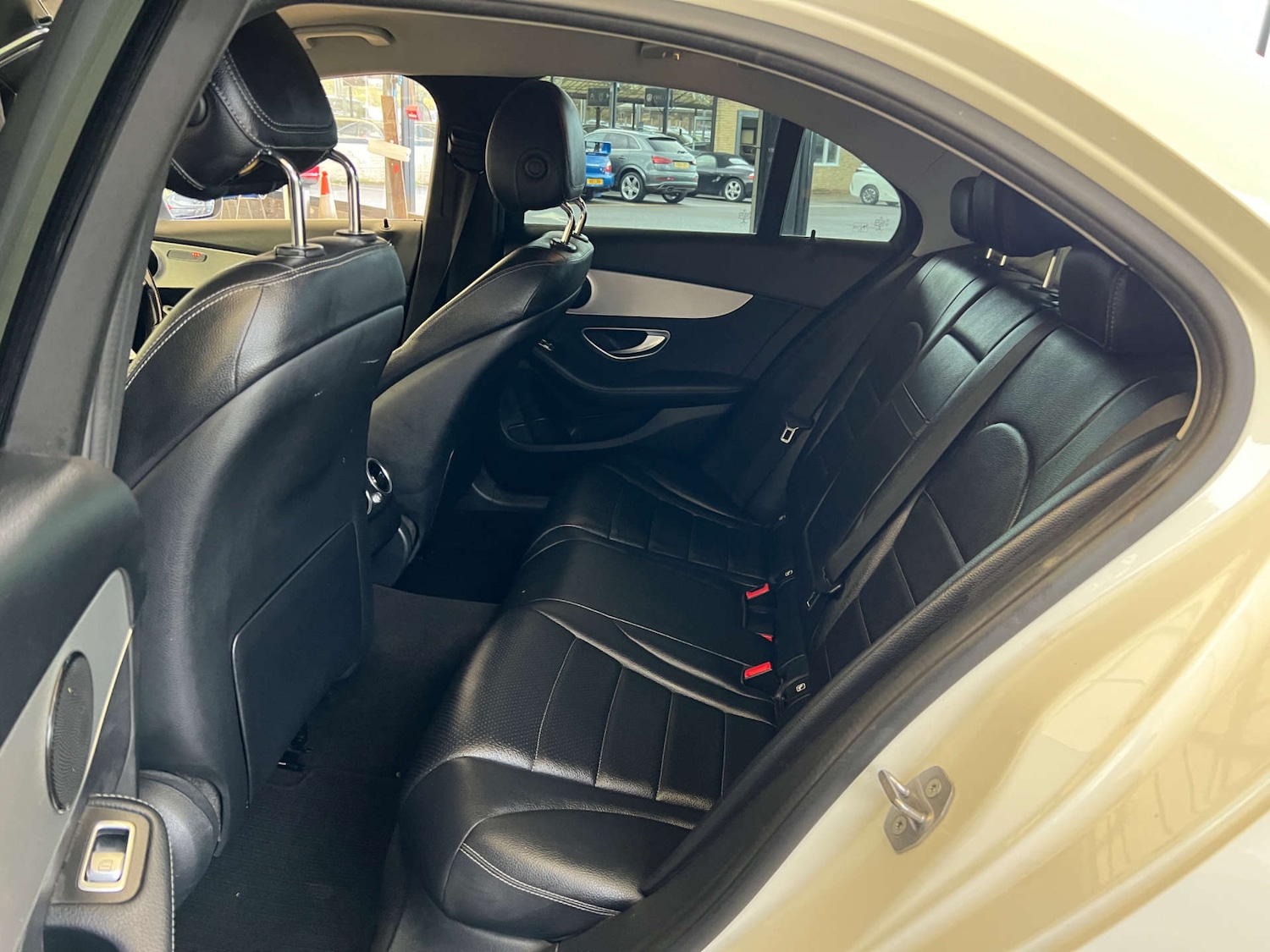 Used Mercedes-Benz C Class 2016 for sale - 76412609: Photo 26