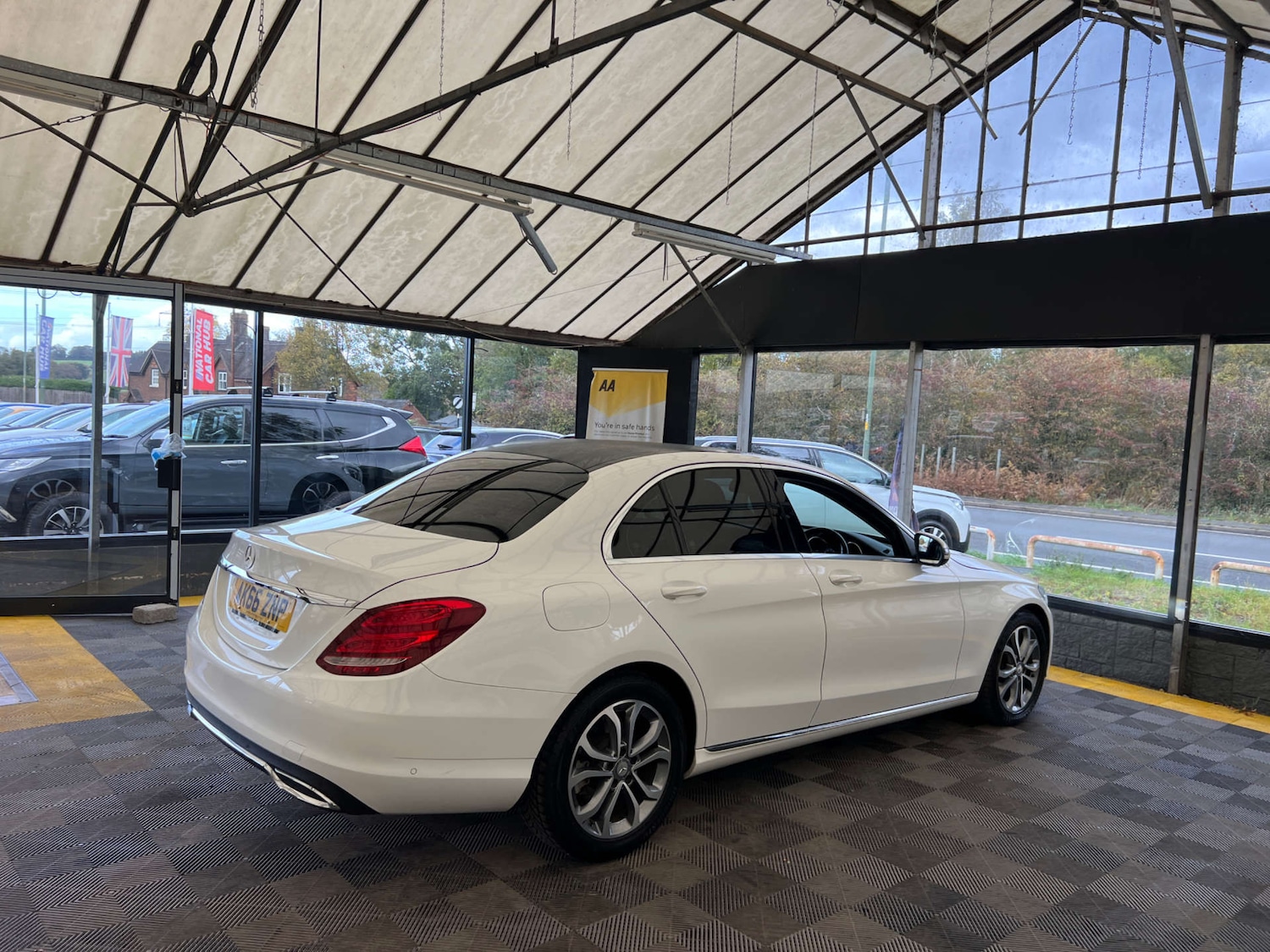 Used Mercedes-Benz C Class 2016 for sale - 76412609: Photo 8