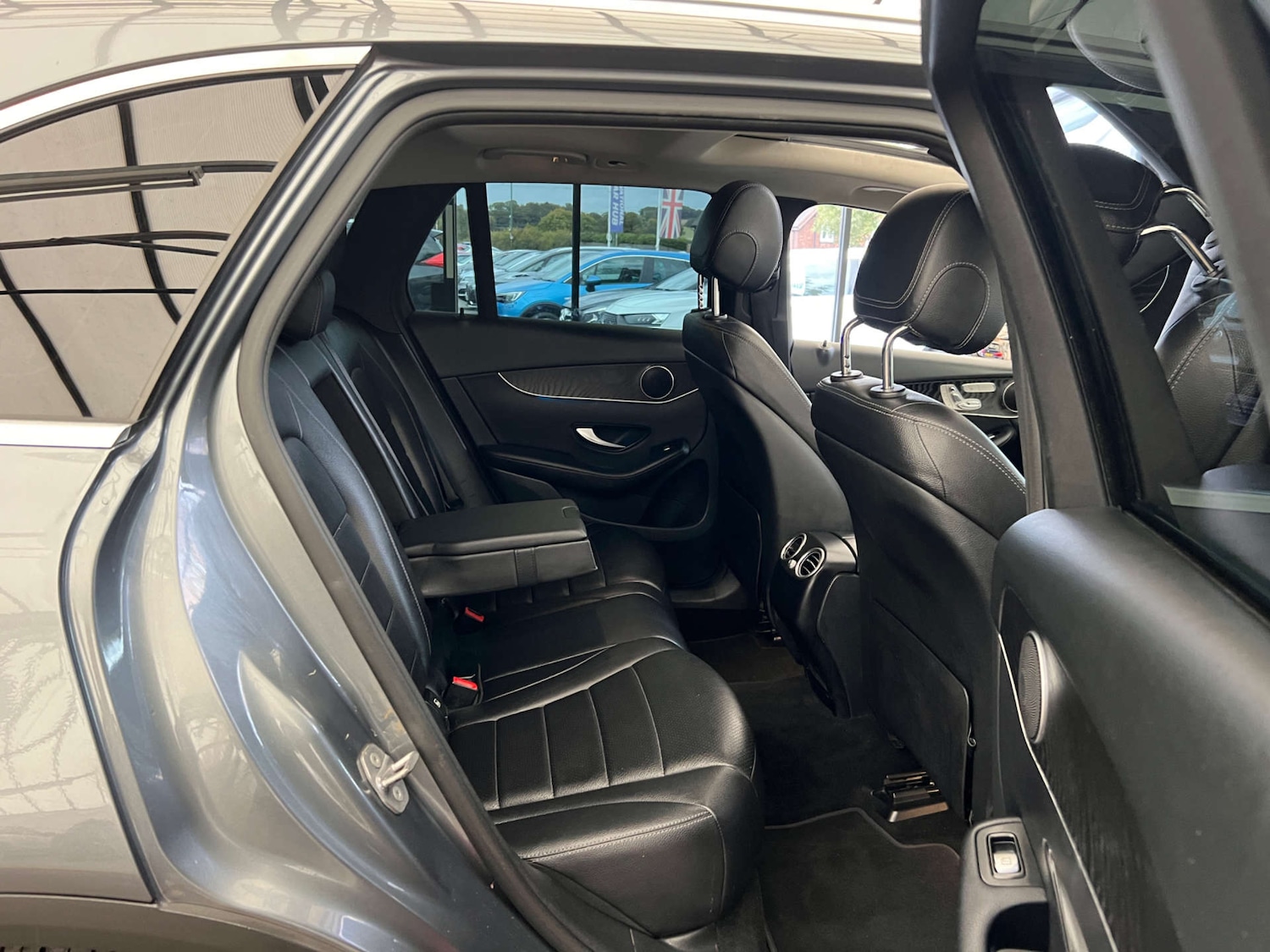 Used Mercedes-Benz GLC 2018 for sale - 76127572: Photo 32