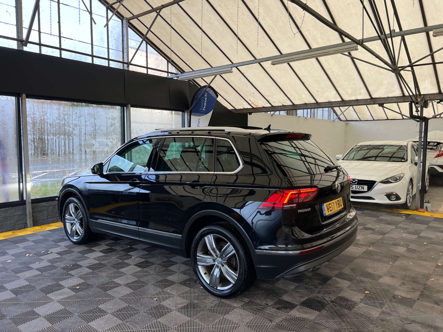 Used Volkswagen Tiguan 2017 for sale - 77262717: Photo 5