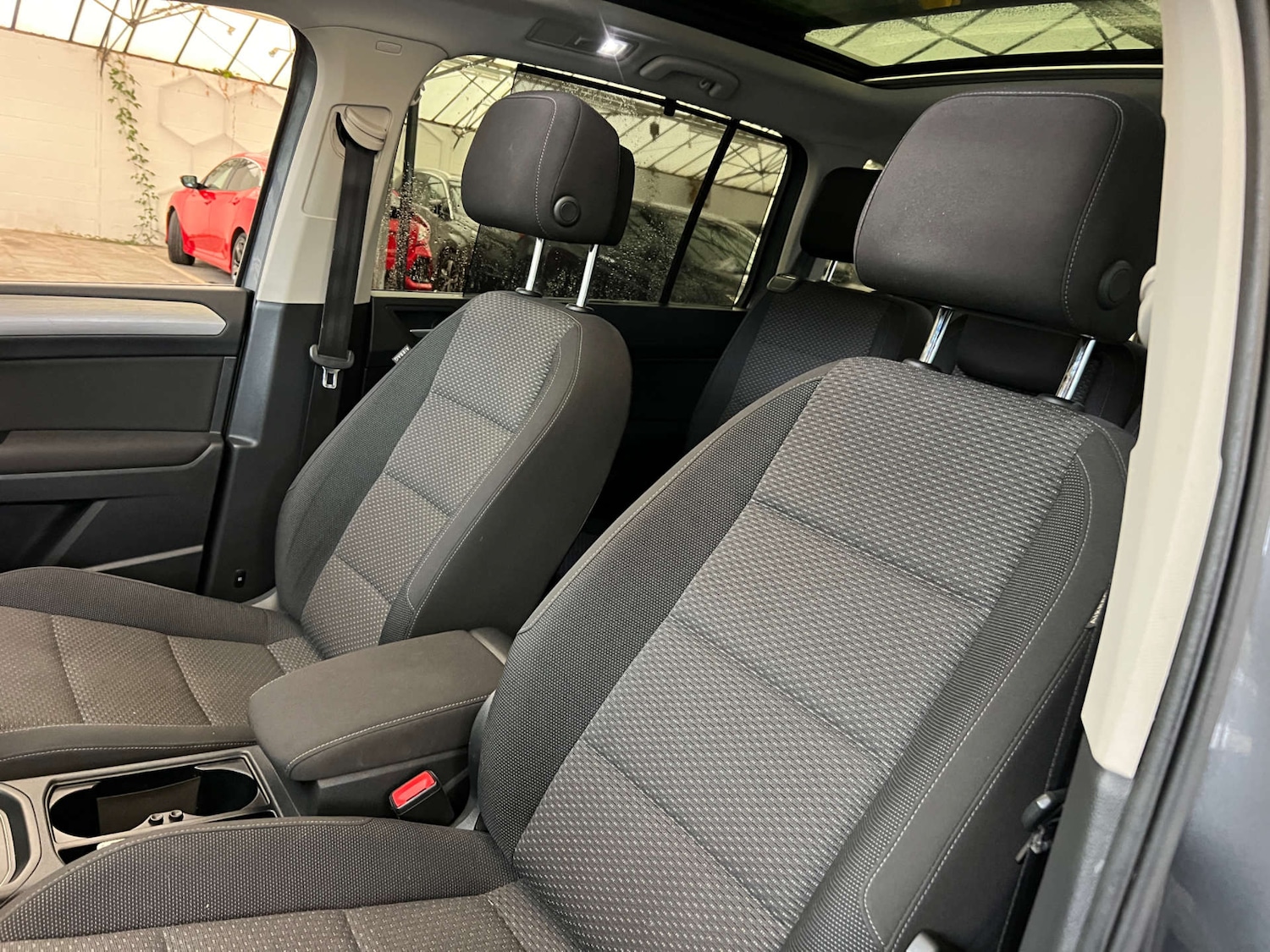 Used Volkswagen Touran 2017 for sale - 76541323: Photo 23