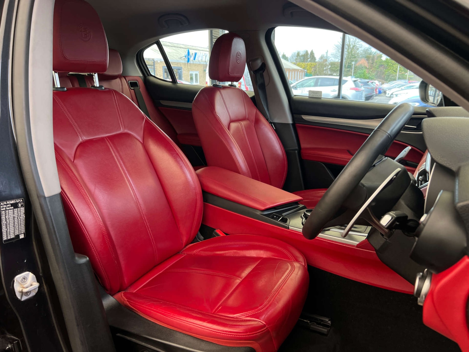 Used Alfa Romeo Stelvio 2017 for sale - 77736140: Photo 11