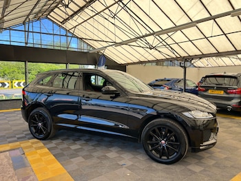 Used Jaguar F-Pace 2020 for sale - 78367088: Photo