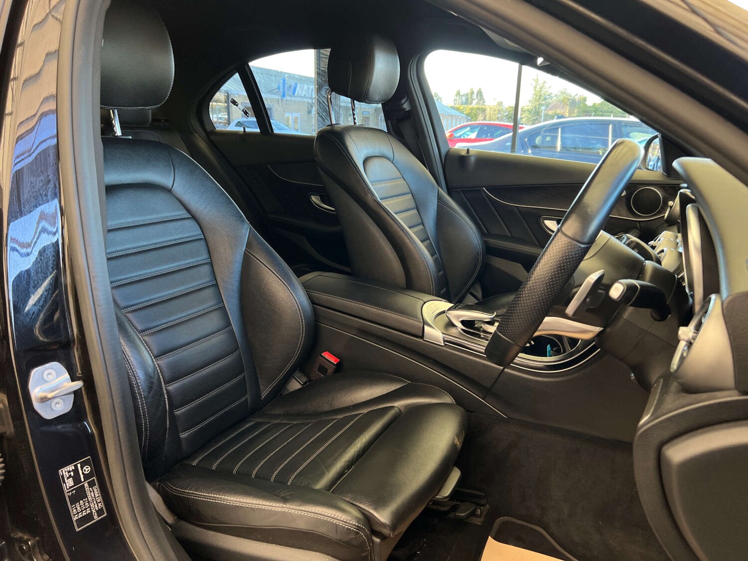 Used Mercedes-Benz C Class 2020 for sale - 77946380: Photo 11