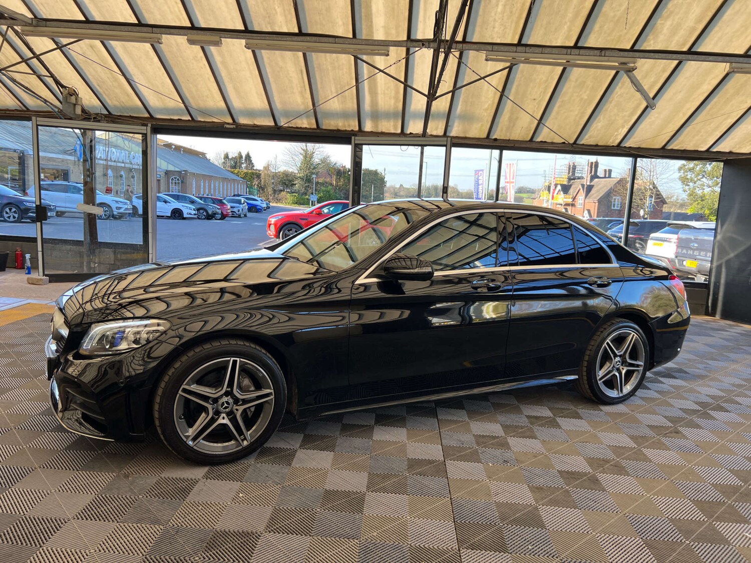 Used Mercedes-Benz C Class 2020 for sale - 77946380: Photo 5