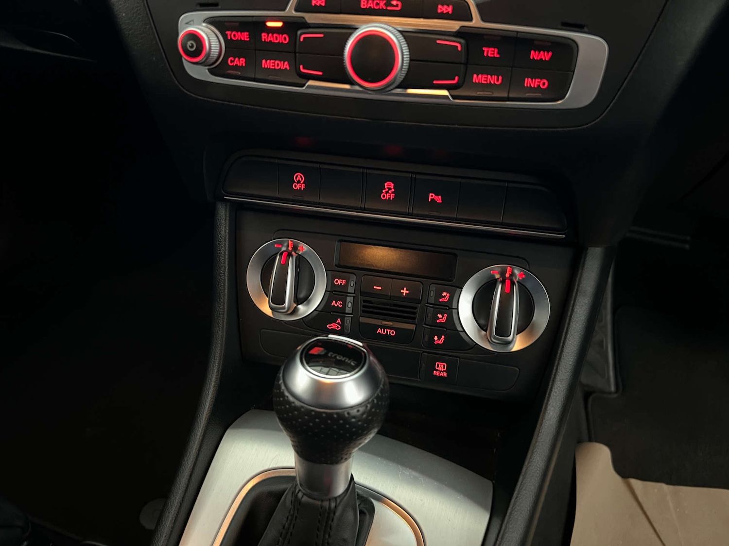 Used Audi Q3 2014 for sale - 76601657: Photo 17