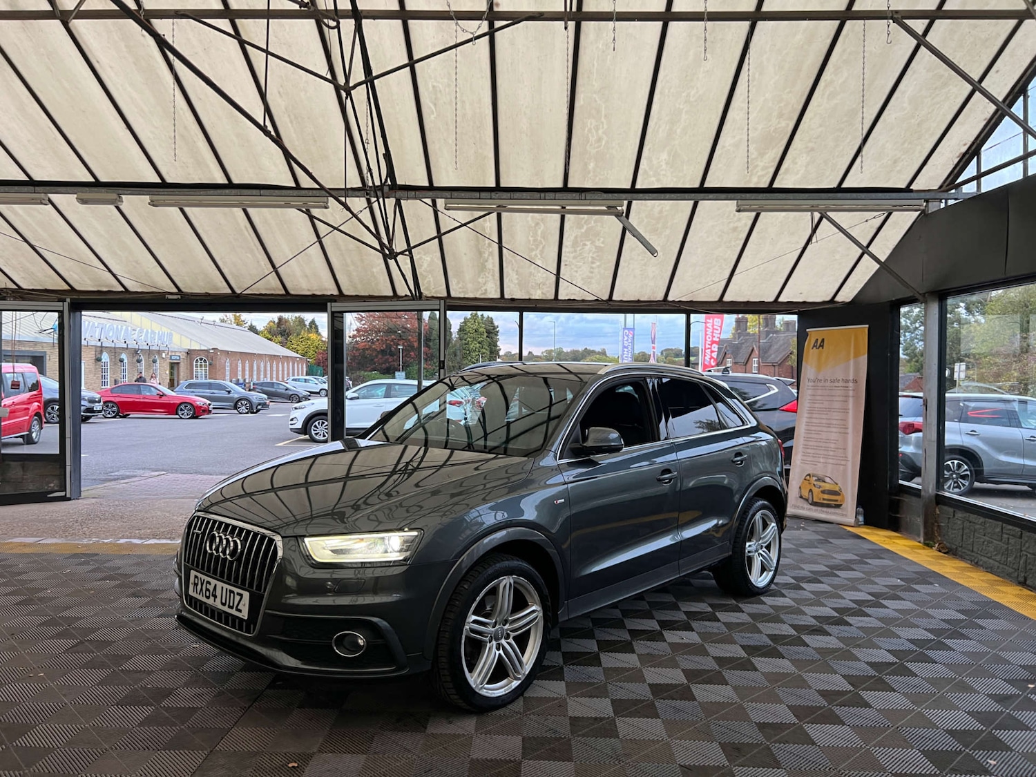 Used Audi Q3 2014 for sale - 76601657: Photo 4
