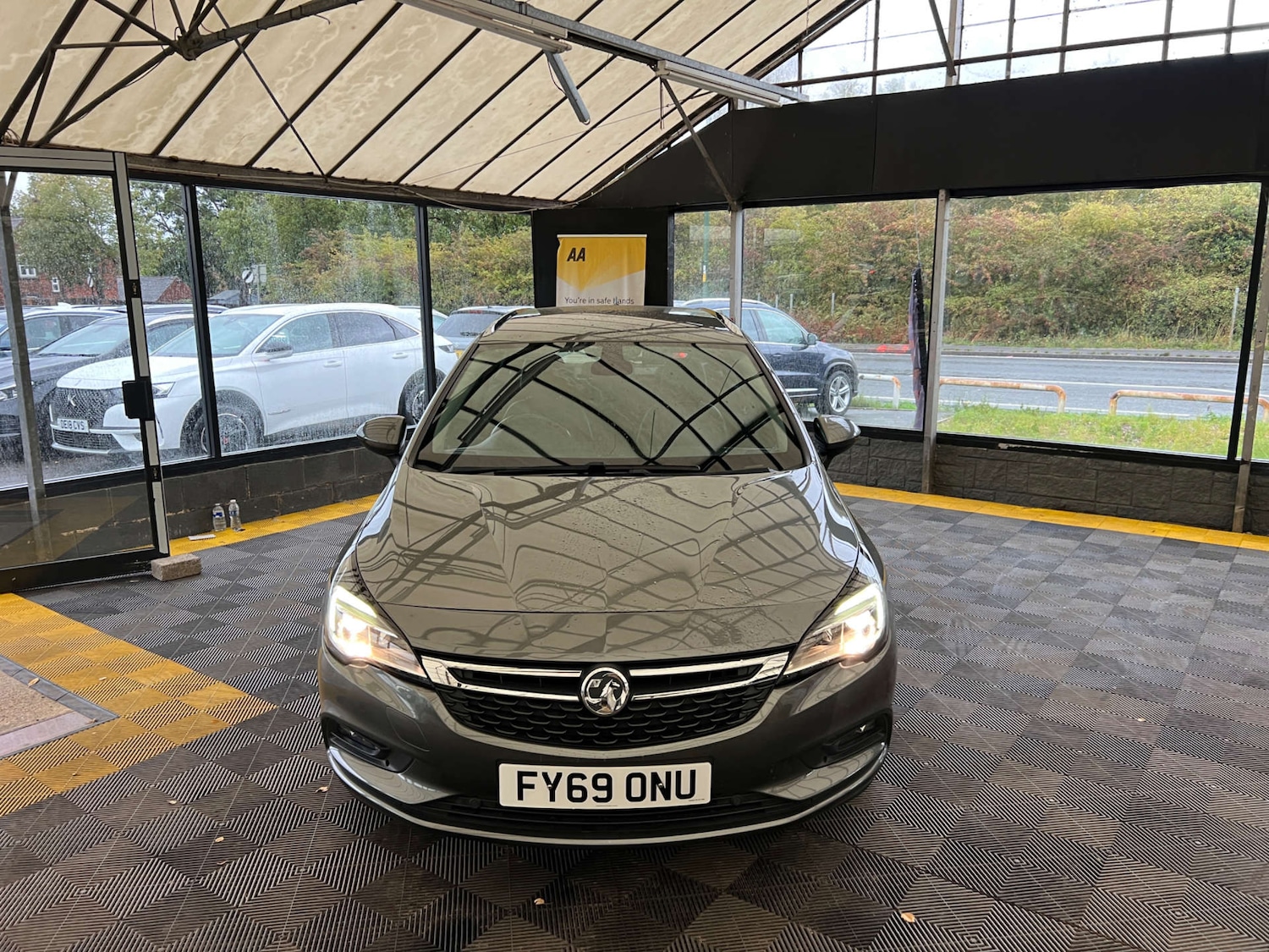 Used Vauxhall Astra 2019 for sale - 76165318: Photo 3