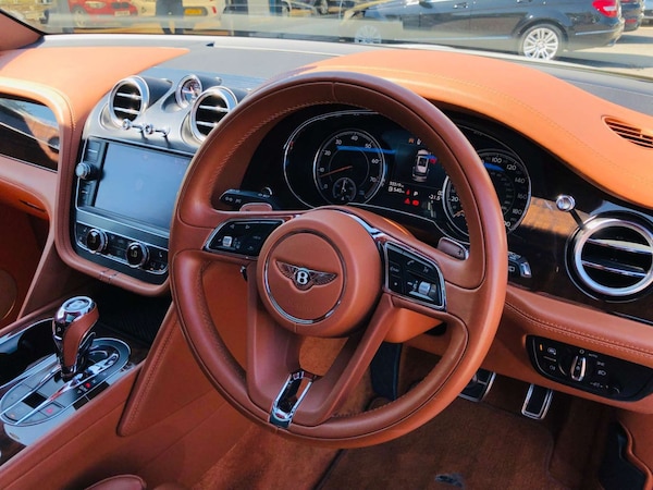 Used Bentley Bentayga 2019 for sale - 74568179: Photo 16