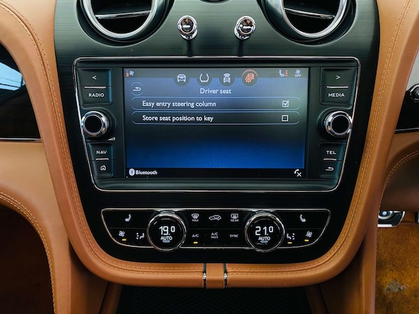 Used Bentley Bentayga 2019 for sale - 74568179: Photo 38