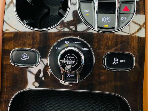Used Bentley Bentayga 2019 for sale - 74568179: Photo 47