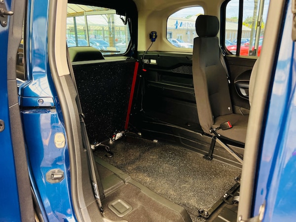Used Peugeot Rifter 2019 for sale - 75470104: Photo 24