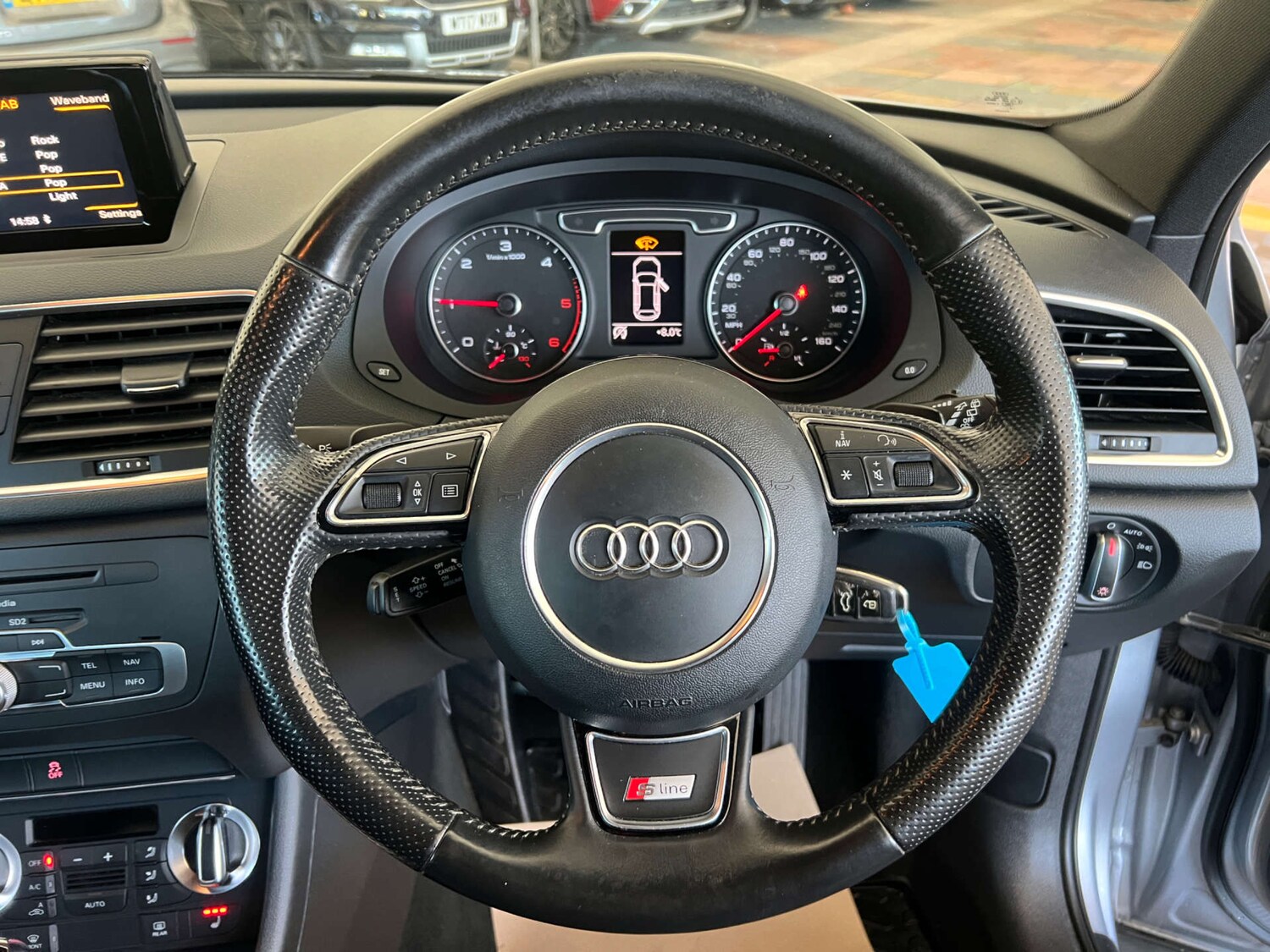 Used Audi Q3 2014 for sale - 76618862: Photo 12