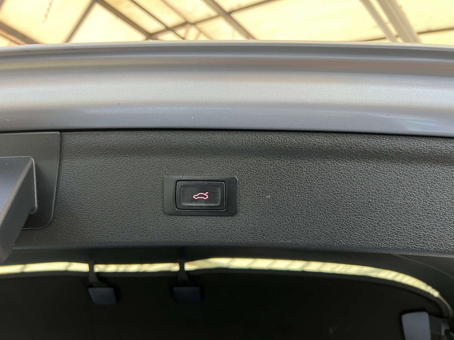 Used Audi Q3 2014 for sale - 76618862: Photo 30