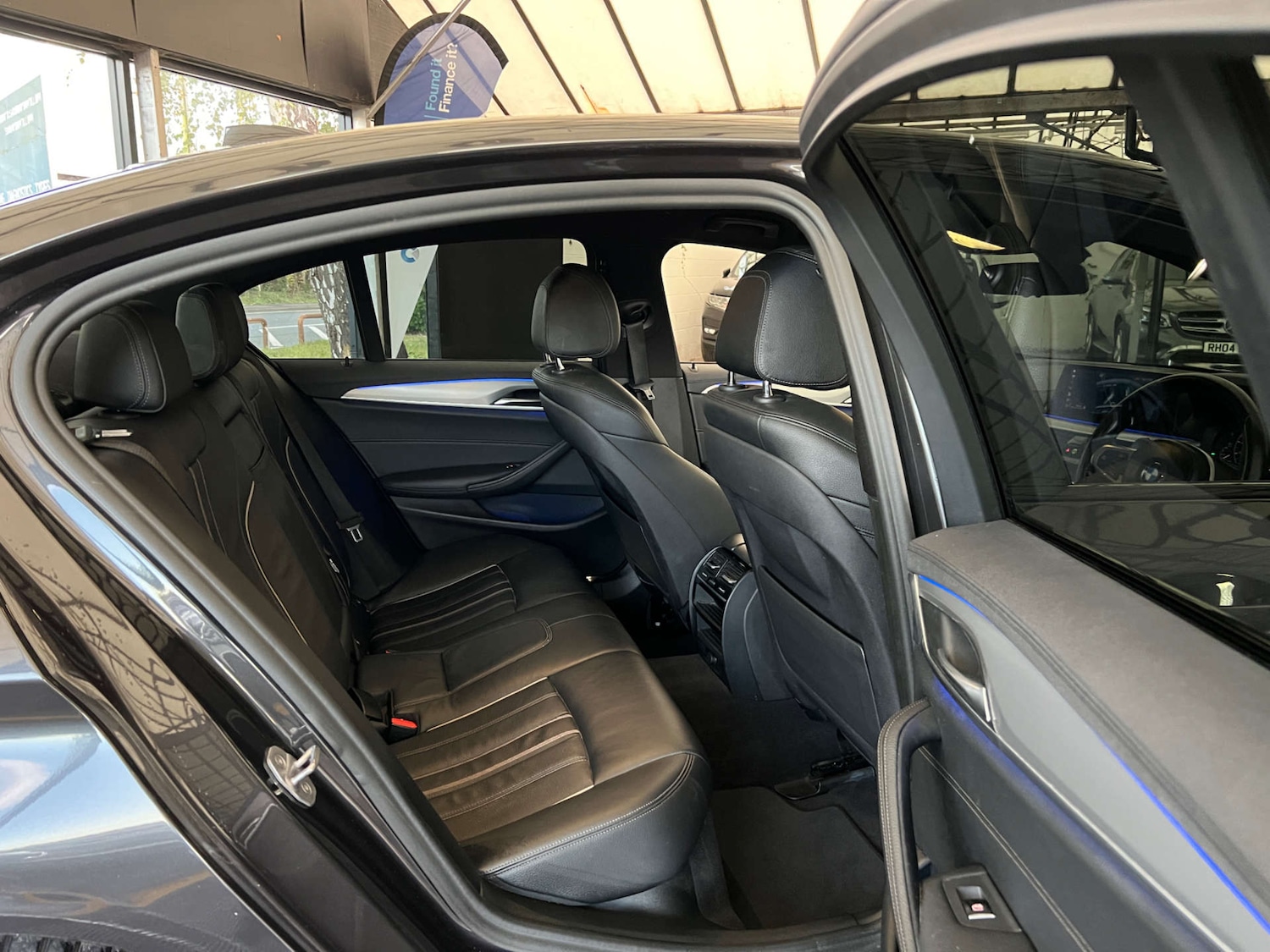 Used BMW 5 Series 2019 for sale - 76601641: Photo 30