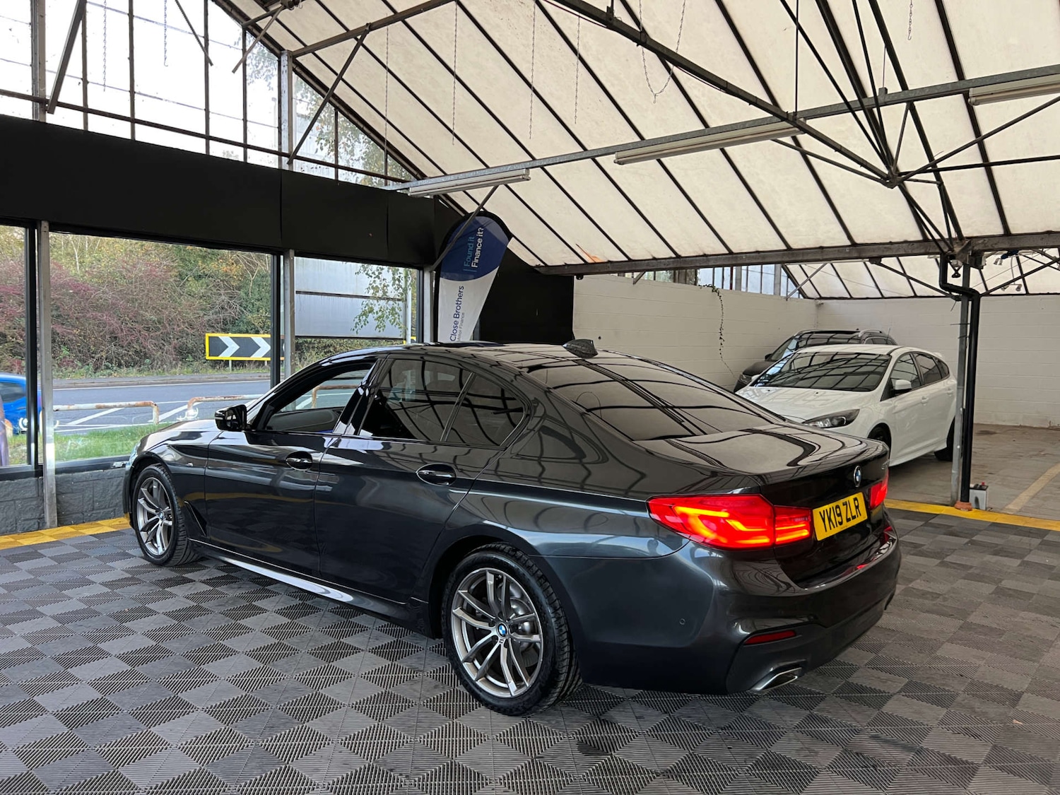 Used BMW 5 Series 2019 for sale - 76601641: Photo 5