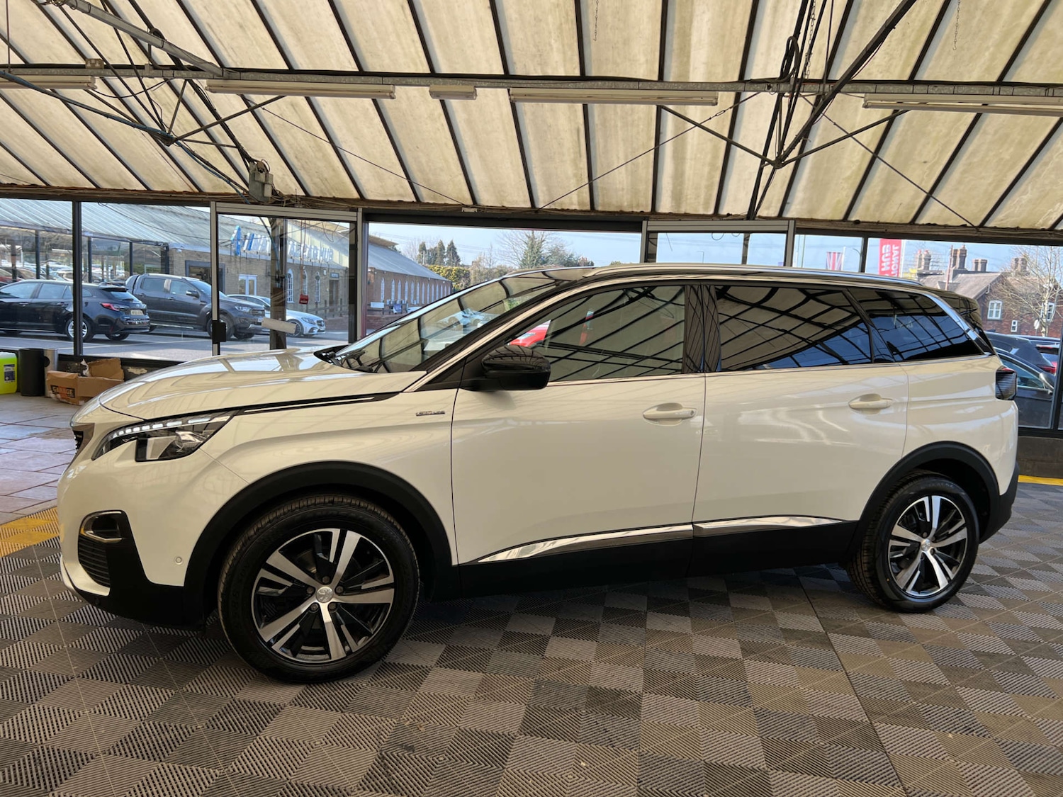 Used Peugeot 5008 2018 for sale - 78011932: Photo 5