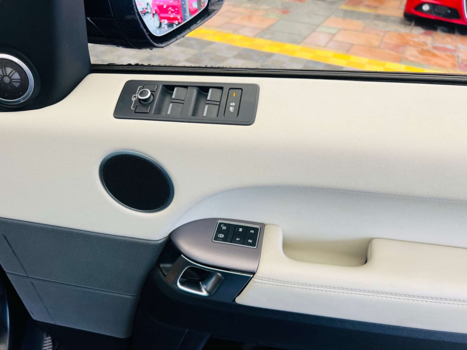 Used Land Rover Range Rover Sport 2018 for sale - 77573068: Photo 10