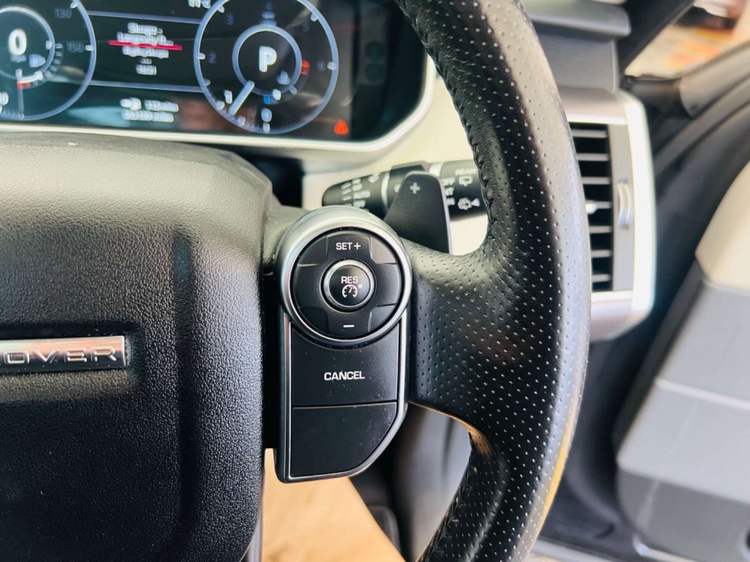 Used Land Rover Range Rover Sport 2018 for sale - 77573068: Photo 17