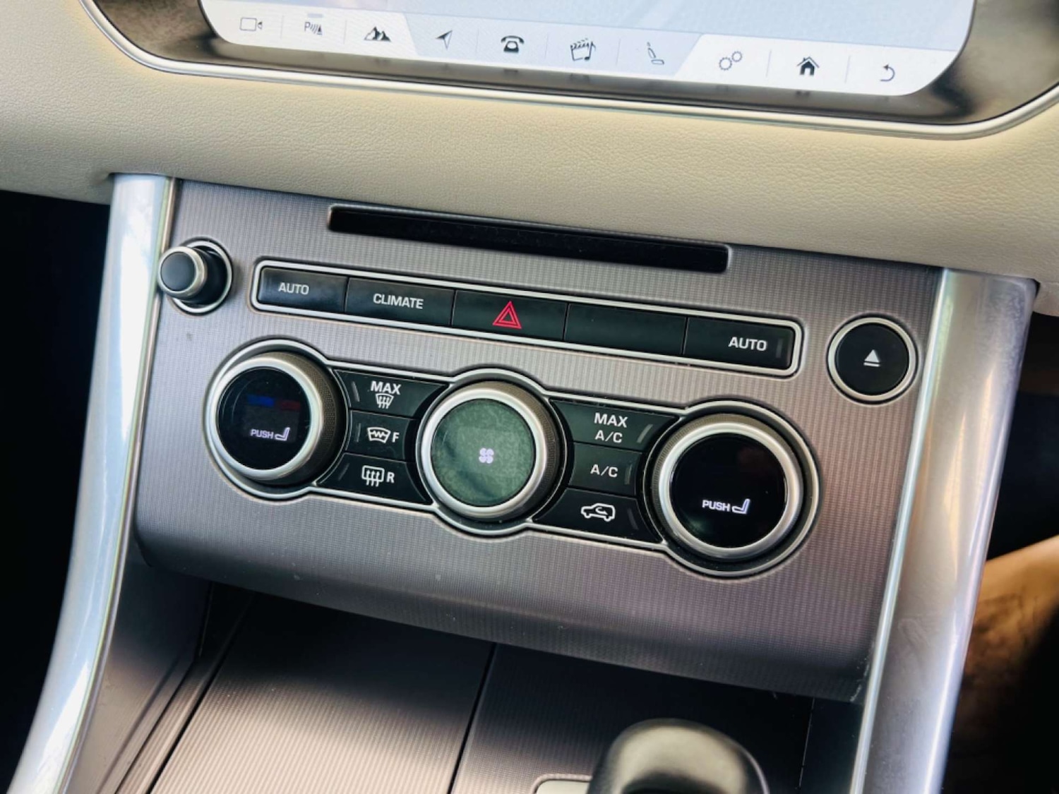 Used Land Rover Range Rover Sport 2018 for sale - 77573068: Photo 25